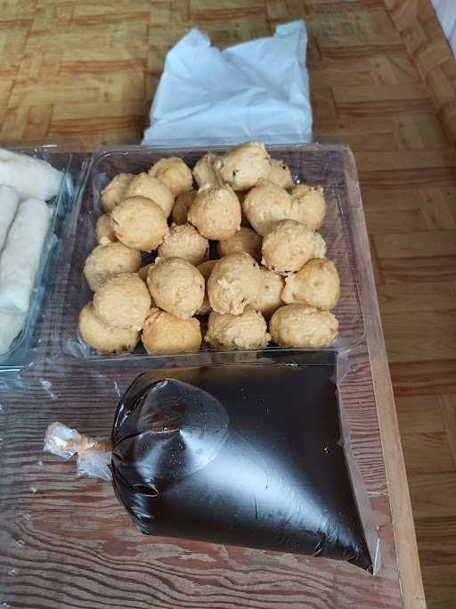 Pempek Dan Tekwan Omie 6