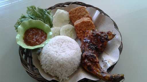 Pondok Ayam Bakar Alam Sari 4