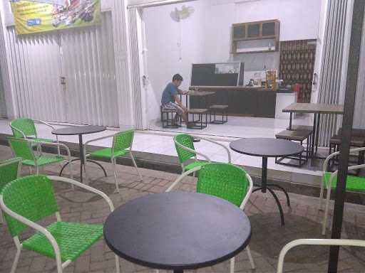 Kedai Santri 8