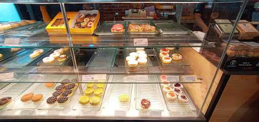 J.Co Donuts & Coffee Rest Area Km 39 Tol Jakarta Cikampek 8