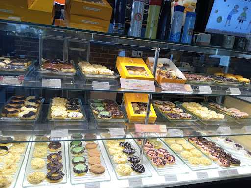 J.Co Donuts & Coffee Rest Area Km 39 Tol Jakarta Cikampek 7