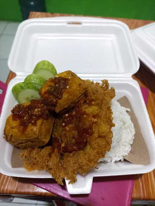 Warung Kopi Dan Ayam Penyet 1