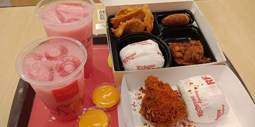 Richeese Factory Delta Mas 4