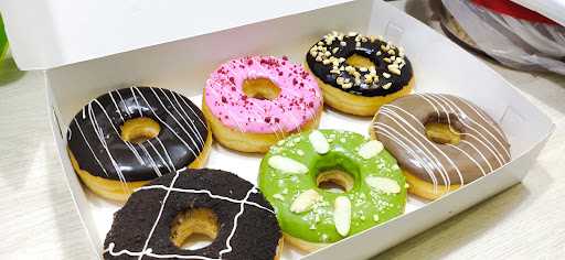 Ahz Donuts 10