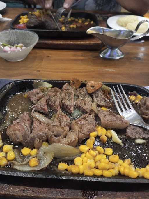 Mucca Steak - Citywalk Cikarang 7