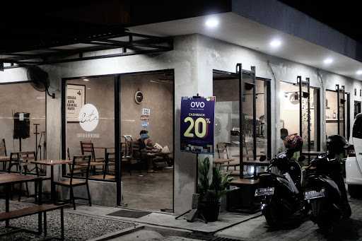 Kita Coffee & Beverages 8