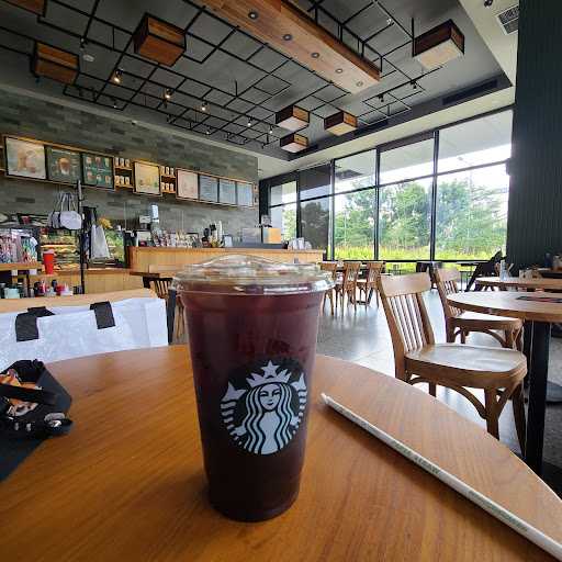 Starbucks - Living Plaza Jababeka 2