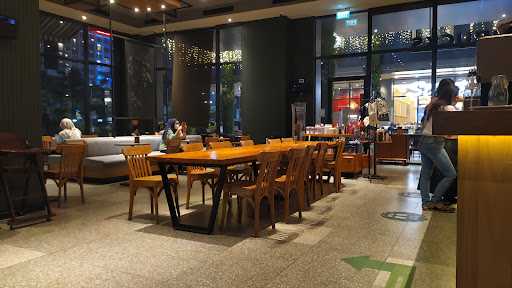 Starbucks - Living Plaza Jababeka 9