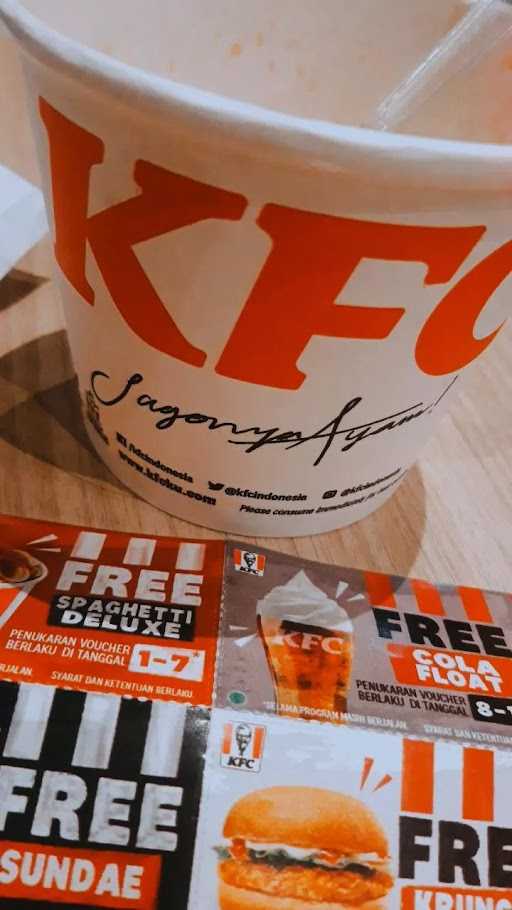 KFC Box - Living Plaza Jababeka 2