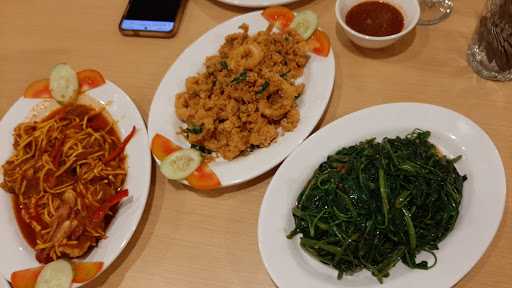 Pesiar Seafood Restaurant 1