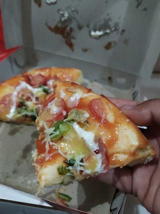 Pizza Family Cikarang Selatan 5