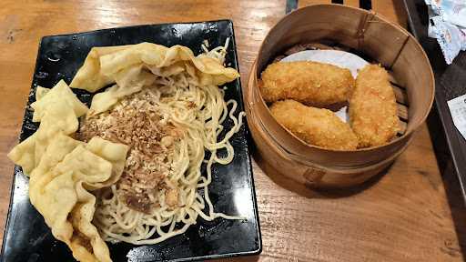 Mie Gacoan Bekasi - Jababeka 8