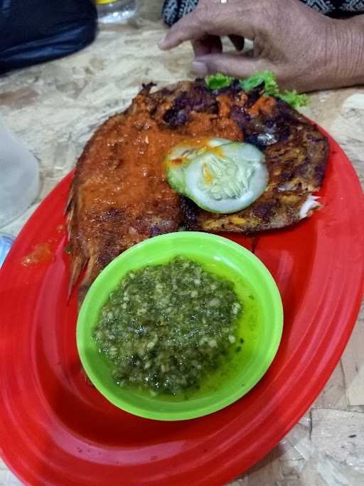 Pondok Ikan Bakar Talaut 4