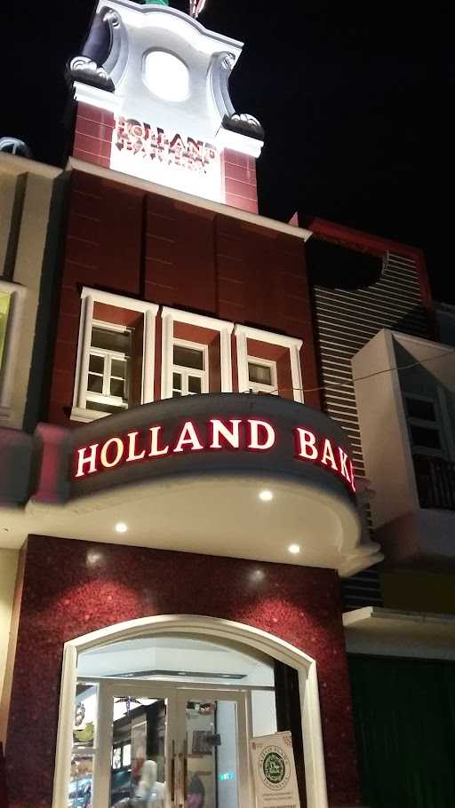 Holland Bakery, Karangasih 1