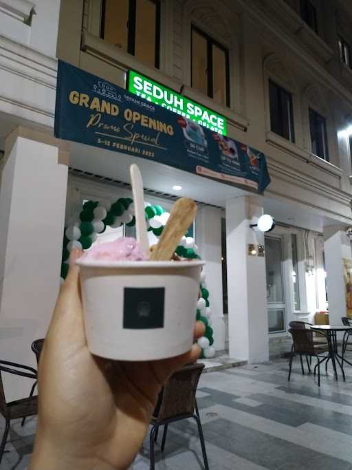 Seduh Space - Tea, Coffee & Gelato House 9