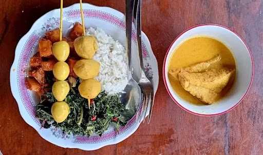 Waroeng Makan & Angkringan Tongpoho 8