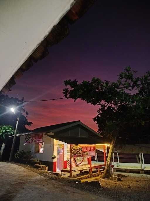 Warung Merah 10