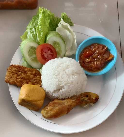 Warung Makan Sw 6