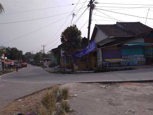 Warung Nasi Ibu Amel Rancadadap 2