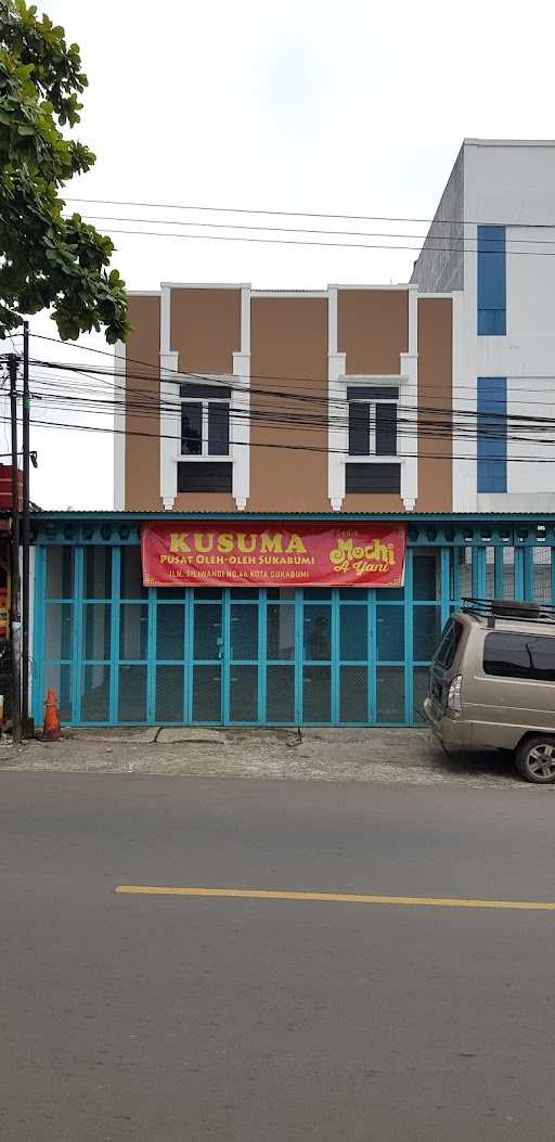 Kusuma Oleh - Oleh Sukabumi 2