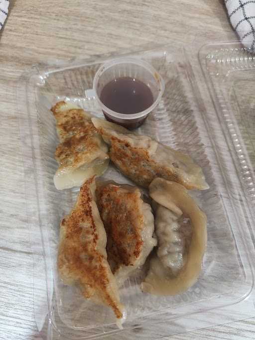 Gyoza Inn 1