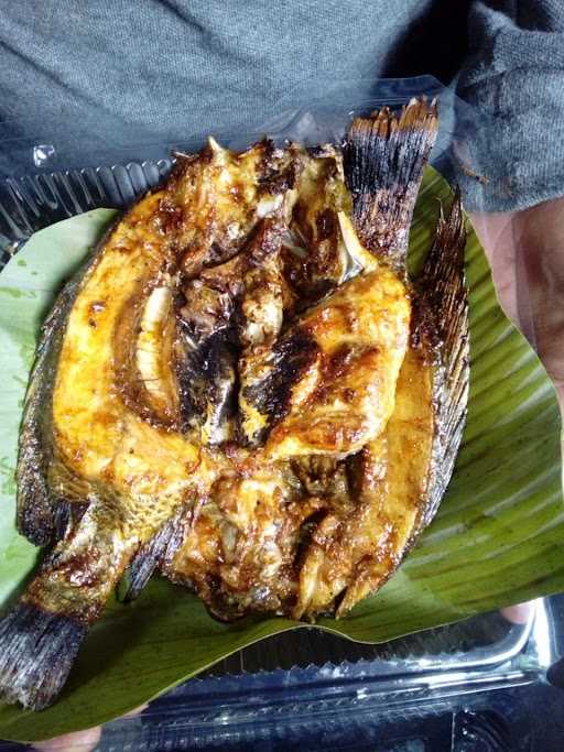 Ikan Bakar Samara 8