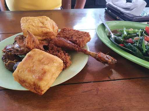 Khaira Ayam Goreng Sukabumi 5