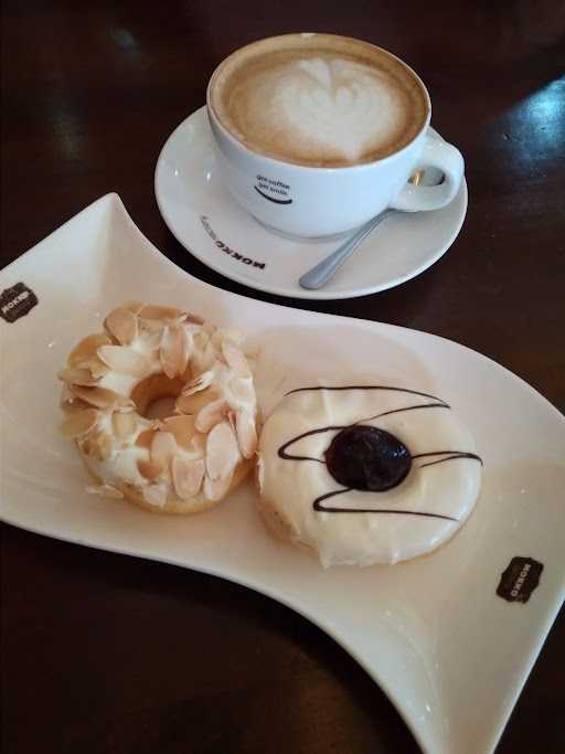 Mokko Donuts & Coffee 9