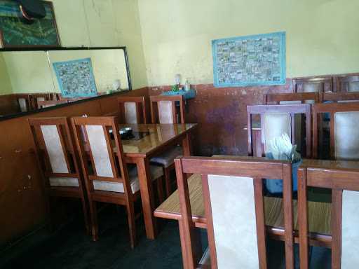 Rumah Makan Elok Basamo Alvani 9