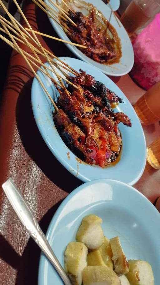 Sate H. Adam 4