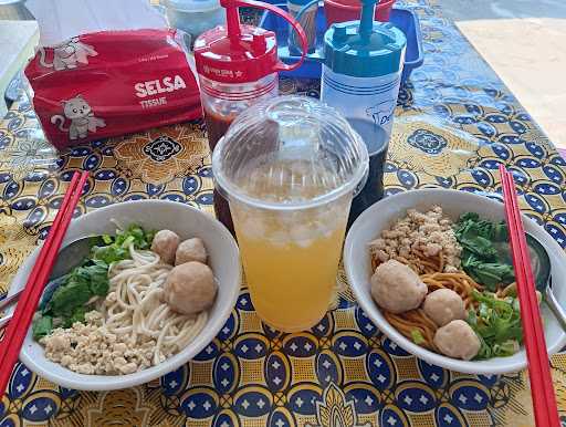 Bakso Khas Tasiek Mierasa 3