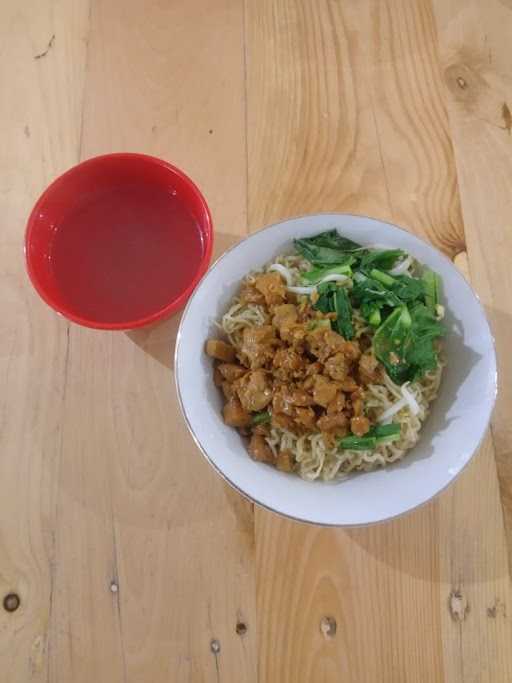 Bakso Dan Mie Ayam Celia 10