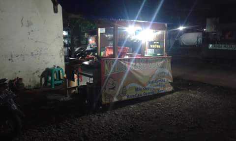 Kedai Nasi Goreng Pengkolan Pasir Gadung 2