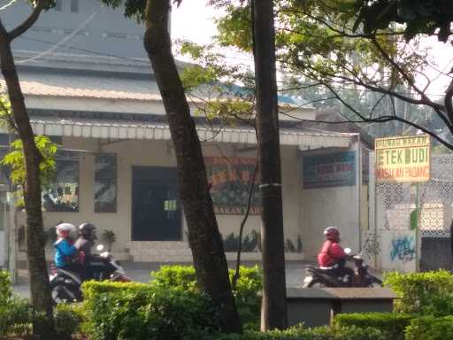 Rumah Makan Etek Budi 2