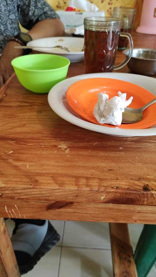 Rumah Makan Neng Dia Majalengka 6