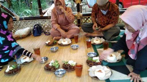 Ayam Goreng Saung Raden 7