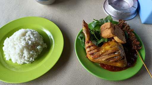 Seafood & Nasi Uduk Bajong Makmur 14 8