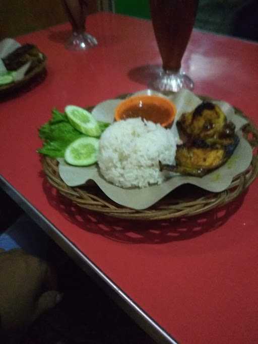 Warung Makan Sunda Iqbal 3