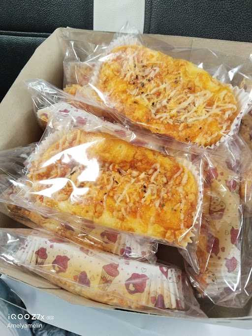 Pawon Zahra Roti & Kue 3