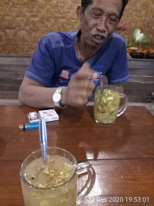 Omah Wedang Jambu 1