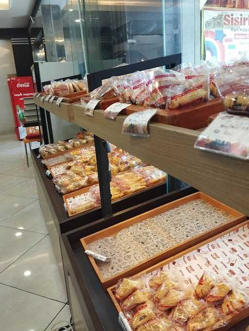 Kurnia Bakery & Cake 10