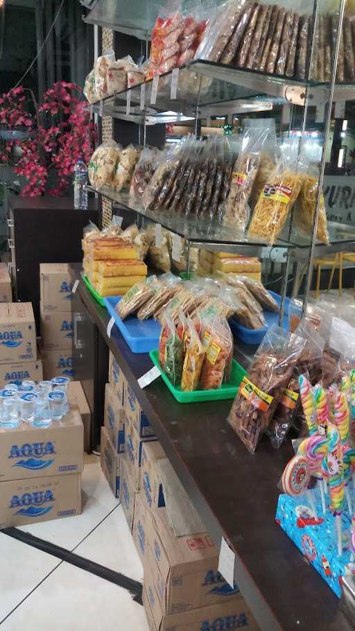 Kurnia Bakery & Cake 8