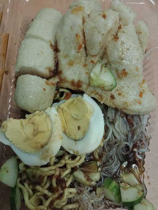 Pempek Yenni Asli Palembang 7