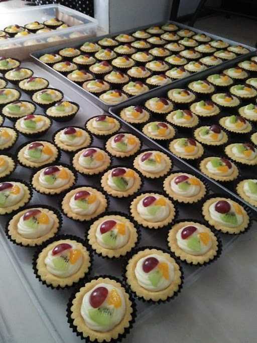 Kue & Snack Tante Nur 9