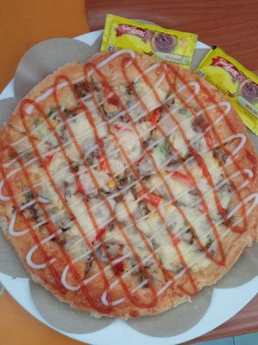 La Pizza Cilacap 4