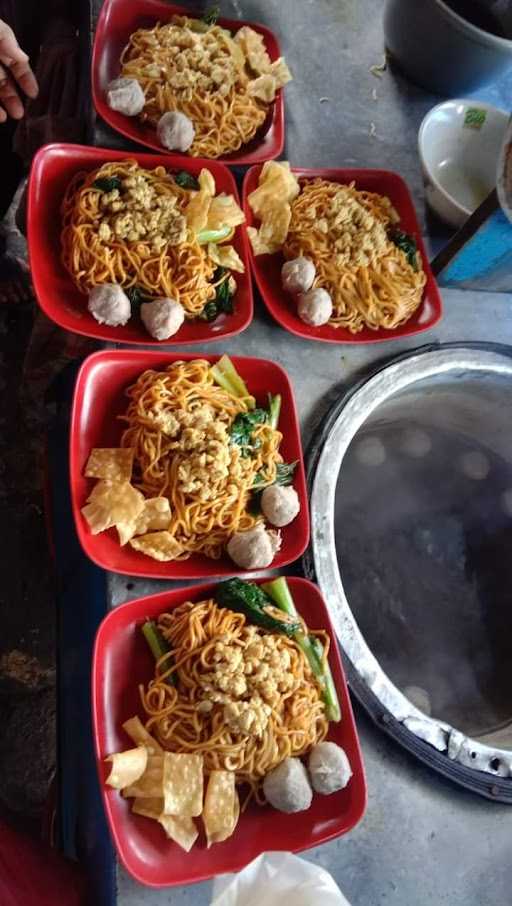 Mie Ayam Lesehan Bang Umar 7