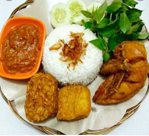 Pecel Lele 3 Saudara 3