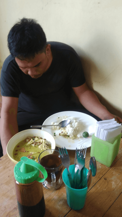 Soto Daging & Ayam Om Ron 6