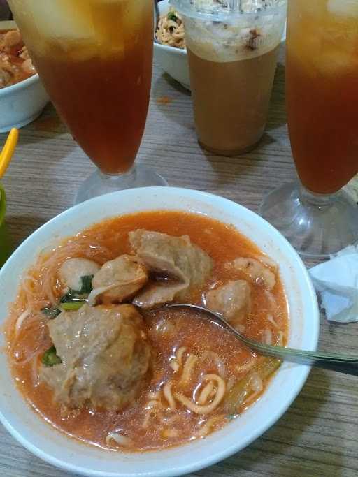 Mie Ayam & Bakso Sule 4