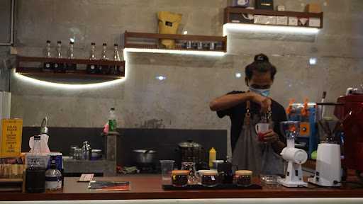 Upstory Coffee Karawang 8